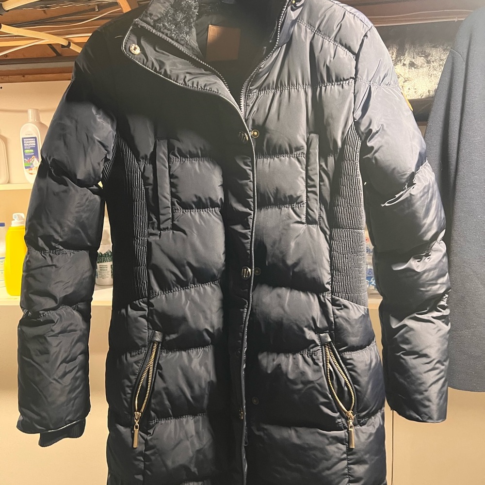 DKR Women’s Long Puffer Coat — Black Warm Winter Jacket w/ Faux-Fur Lining